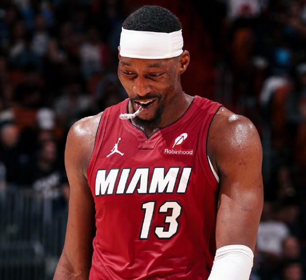 bifa必发体育平台-杨毅：阿德巴约得83分，只能说这个时代NBA的数据掺多少水了